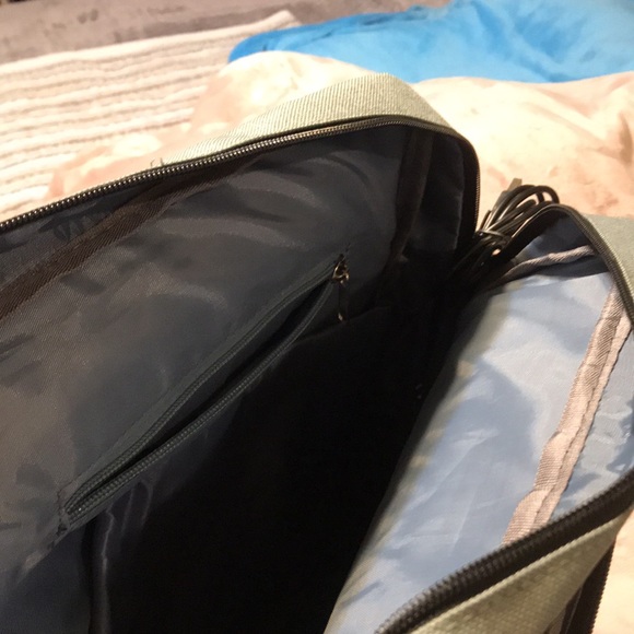 Feskin Trends Vintage Type Laptop Backpack w/USB Charging Port/Lowest Price - Picture 10 of 12